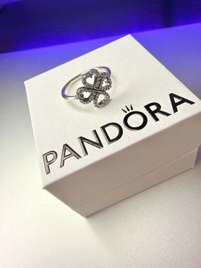 Pandora Silver Heart Clover Ring with Clear Stones